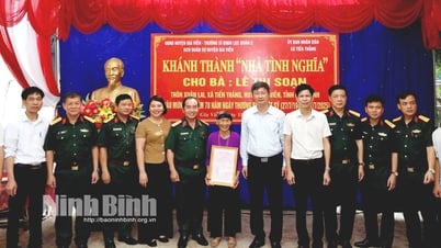 Khánh thành nhà tình nghĩa cho gia đình thân nhân liệt sĩ