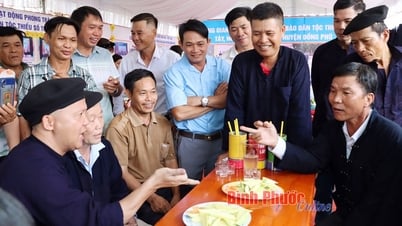 Đặc sắc lễ hội Lồng tồng