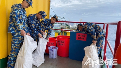 Keep the ocean blue - Action from the heart of a marine soldier