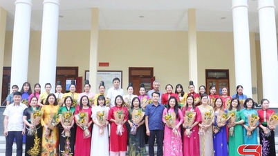 Quan tâm, xây dựng đội ngũ cán bộ nữ
