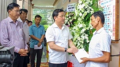គ្រួសារ​៤​នាក់​រង​របួស​ក្នុង​គ្រោះថ្នាក់​ចរាចរណ៍​ពេល​ត្រឡប់​មក​ផ្ទះ​វិញ​ដើម្បី​រំលឹក​ខួប​មរណភាព