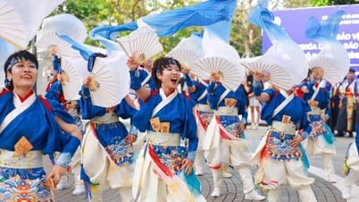 日本文化週間2025：ハノイの中心部に咲く桜