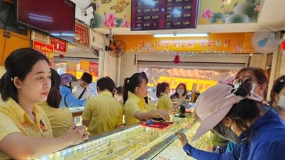 Cours de l'or cet après-midi 11 juin 2025 : Les prix de l'or nationaux et mondiaux n'ont pas refroidi, maintenant la dynamique à la hausse
