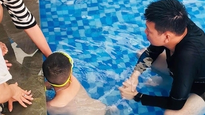 Rescatan a un niño con la mano atrapada en una tubería de desagüe de una piscina