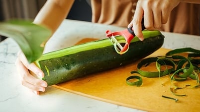 Ăn bí đao người Việt toàn đổ bỏ thứ quý như ‘báu vật’ giúp giải nhiệt, đẹp da này mà không hay