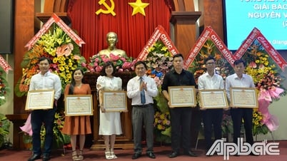 ចូលរួមកម្មវិធីពានរង្វាន់សារព័ត៌មាន Tien Giang - Nguyen Van Nguyen លើកទី១៧ (២០២៤ - ២០២៥)