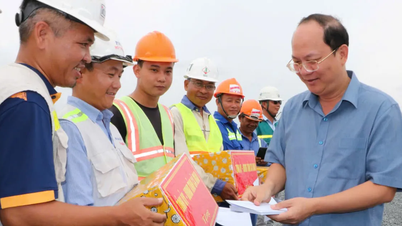 Bí thư Tỉnh uỷ Cà Mau Nguyễn Hồ Hải động viên lực lượng thi công tuyến cao tốc Cần Thơ - Cà Mau