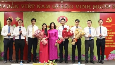 ឧស្សាហកម្មទូរគមនាគមន៍ផ្តោតលើការលើកកម្ពស់ការអភិវឌ្ឍន៍បច្ចេកវិទ្យាឈានមុខគេ