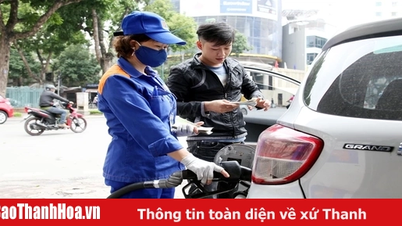 Giá xăng RON95-III tăng 3 lần liên tiếp, lên sát ngưỡng 20.000 đồng/lít