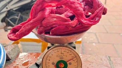 Mua 2,2kg cua ở Hạ Long, khách bức xúc tốn thêm 500.000 đồng tiền dây buộc