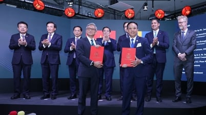Premierminister erwartet neue Investitionswelle aus Schweden nach Vietnam - Vietnam National Shipping Lines - VIMC