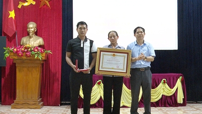 Truy tặng Huân chương Dũng cảm cho tổ viên tổ bảo vệ an ninh trật tự thôn Bắc Minh Lệ