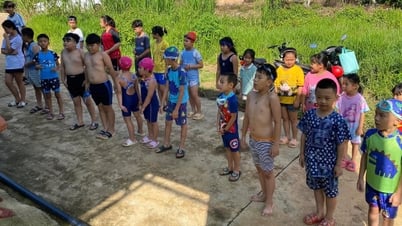 Đức Trọng: Dạy bơi miễn phí cho trẻ em có hoàn cảnh khó khăn