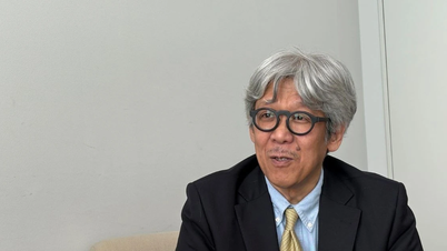 Un journaliste japonais impressionné par le développement des médias étrangers au Vietnam