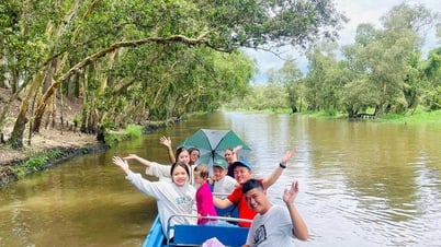 Du lịch hè gắn kết yêu thương