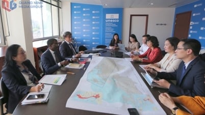 The delegation of Quang Ninh province and the Vietnam National Commission for UNESCO promoted the Yen Tu dossier in France.