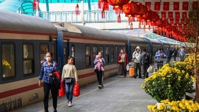 10 train routes across three regions with ticket prices under one million VND