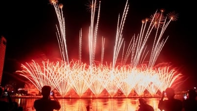 クリップ：ダナンの空に打ち上がる「西遊記」の花火を堪能しよう
