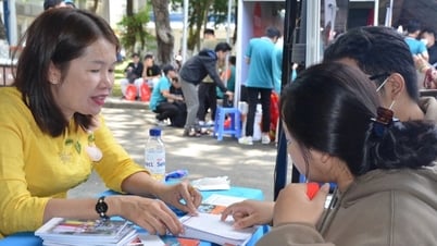 Sinh viên TPHCM tìm việc: Tuyệt chiêu "lọt mắt xanh" nhà tuyển dụng