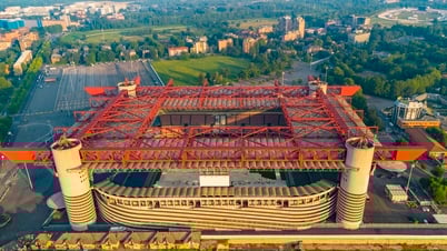 Überraschen Sie mit dem 99 Jahre alten San Siro-Stadion zweier Mailänder Fußballmannschaften