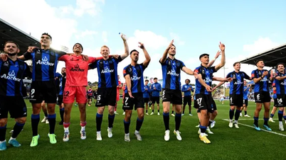 The story of an amateur football team, with soft drink vendors, drivers, land brokers... competing at the FIFA Club World Cup