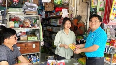 Director of Social Insurance Region I Nguyen Ngoc Huyen: