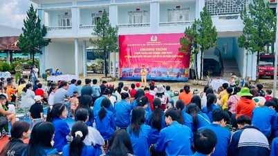 Tuyên truyền, trải nghiệm, thực hành kỹ năng chữa cháy và cứu nạn, cứu hộ
