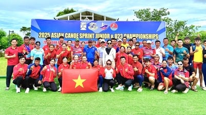 Nguyễn Thị Hương và đội tuyển đua thuyền canoeing Việt Nam giành chiến thắng vang dội