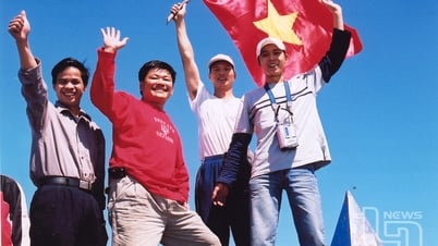 Những nhà báo chinh phục 'nóc nhà' Đông Dương ngày ấy