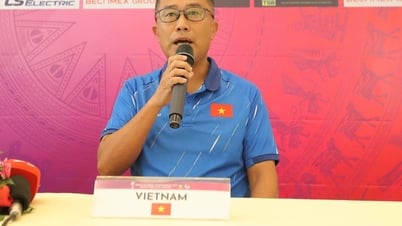គ្រូ​បង្វឹក​នារី U19 វៀតណាម៖ ក្រុម​ទាំង​មូល​នឹង​ផ្តោត​លើ​ការ​ប្រកួត​វគ្គ​ពាក់​កណ្តាល​ផ្តាច់​ព្រ័ត្រ