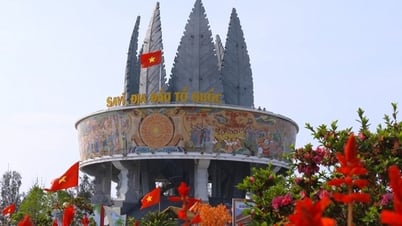 Bài dự thi cuộc thi viết "Chủ quyền quốc gia bất khả xâm phạm": Dáng hình đất nước