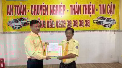 Tài xế taxi hoàn trả 240 triệu đồng cho khách chuyển khoản nhầm