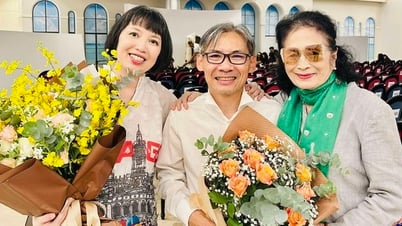 피아니스트 Bich Tra와 바이올리니스트 Khoi Nguyen이 Saigon by Night 관객들의 마음을 사로잡았습니다.