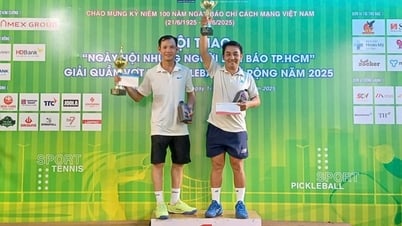 Báo Người Lao Động vô địch 1 nội dung quần vợt "Ngày hội những người làm báo TP HCM"