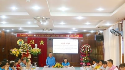 Quang Nam Labor Federation meets to celebrate 100th anniversary of Vietnam Revolutionary Press Day