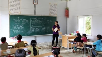 สภานิติบัญญัติแห่งชาติผ่านกฎหมายว่าด้วยครูและไฮไลท์