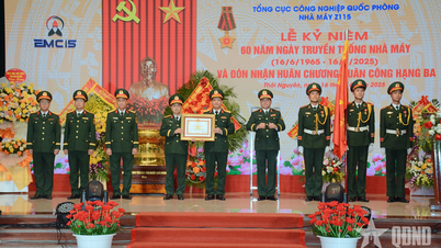 Trung tướng Nguyễn Hồng Thái dự Lễ kỷ niệm 60 năm Ngày truyền thống Nhà máy Z115