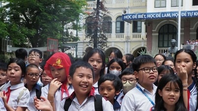 Die Kandidaten sind begeistert von der Prüfung, die die Liebe zur vietnamesischen Sprache und zu Liebesworten weckt