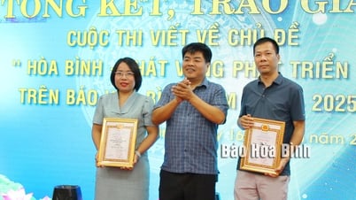 พิธีมอบรางวัลการประกวดเขียนเรียงความ หัวข้อ “สันติภาพ - มุ่งพัฒนา” ประจำปี 2566 - 2568