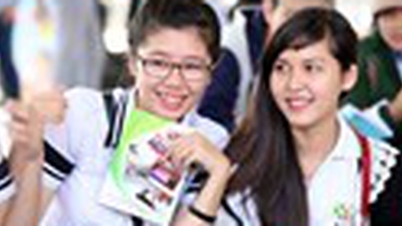 Học sinh Ninh Thuận thắc mắc về việc làm của ngành điện hạt nhân