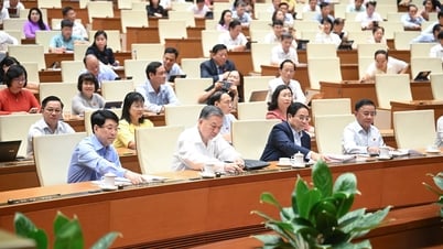 Quốc hội thông qua Nghị quyết sửa đổi, bổ sung một số điều của Hiến pháp năm 2013