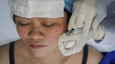 Cận cảnh mũi tiêm níu lại tuổi thanh xuân của người phụ nữ U40