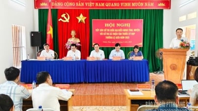 Đồng chí Hồ Tiến Thiệu, Phó Bí thư Tỉnh ủy, Chủ tịch UBND tỉnh tiếp xúc cử tri tại huyện Hữu Lũng
