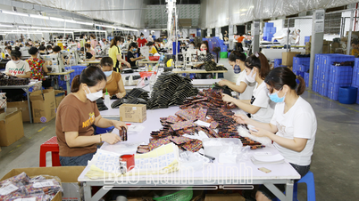 Lan tỏa phong trào thi đua trong công nhân, viên chức, lao động