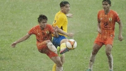 Hy hữu: VFF cho trận đấu đá thêm 7 phút vào lúc... 9h30 sáng hôm sau