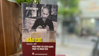 Báo chí trước hết phải phục vụ cách mạng, phục vụ nhân dân