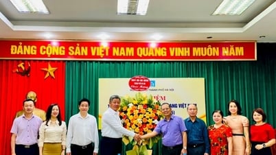 Phó Chủ tịch UBND thành phố Hà Nội Nguyễn Mạnh Quyền thăm, chúc mừng Hội Nhà báo thành phố và một số cơ quan báo chí