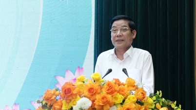 Các đồng chí lãnh đạo tỉnh Bắc Giang gặp mặt, đối thoại với doanh nghiệp
