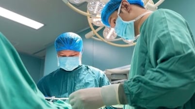 병원비 무시하고 '알려지지 않은' 청년의 목숨을 위해 싸운다