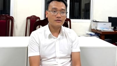 하노이 한 마을의 부의장이 가짜 의료용 알코올을 생산한 혐의로 체포되었습니다.